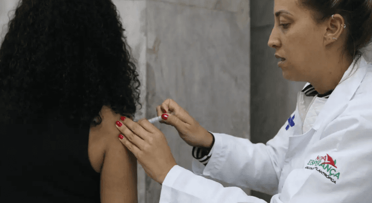 InfoGripe destaca alta incidência e mortalidade de VSR em crianças