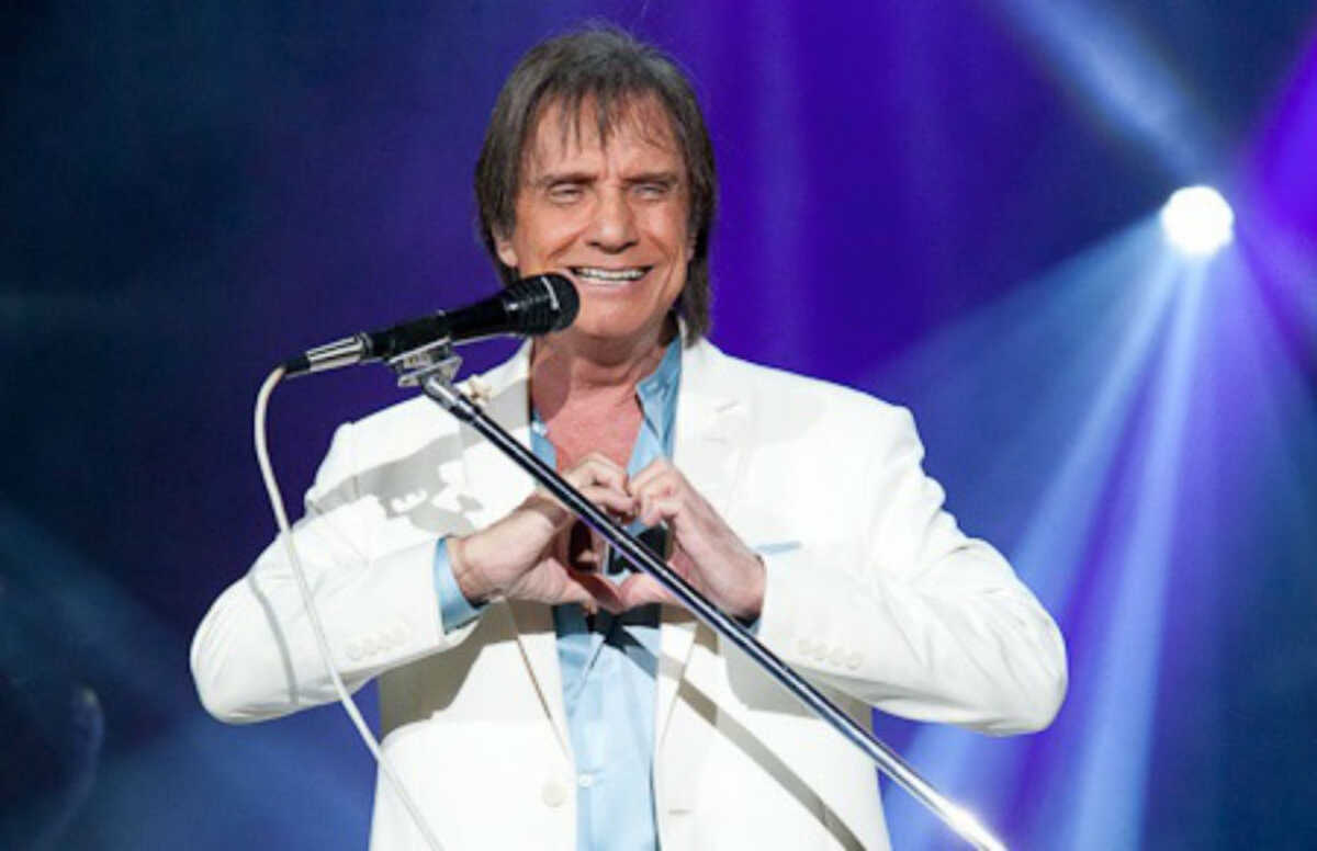 Roberto Carlos realiza show em Aparecida no Dia 7 de Setembro