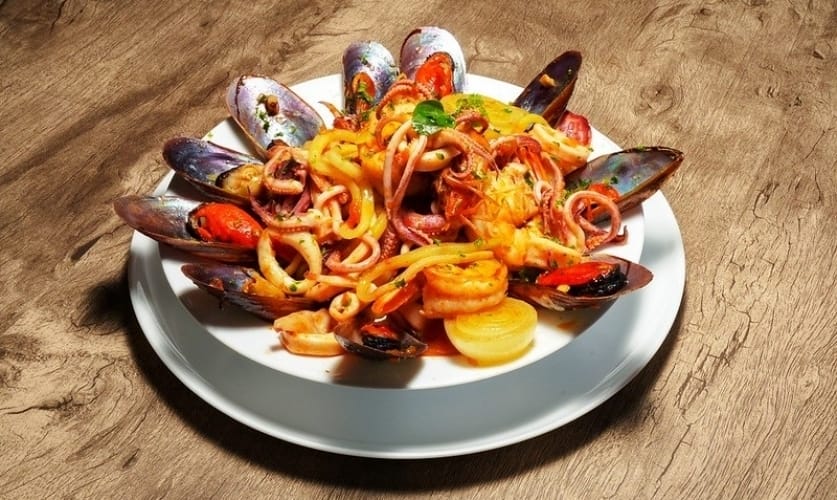 Início do 19º Caraguá a Gosto oferece diversidade gastronômica para toda a família