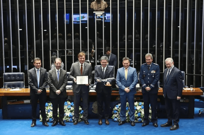 Senado Federal homenageia Embraer pelos 55 anos de contribuições à Aviação Nacional
