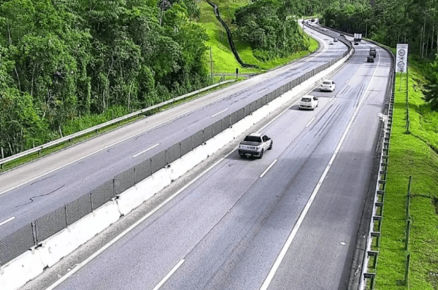 Interdição na Rodovia dos Tamoios para instalação de pórtico de pedágio free flow