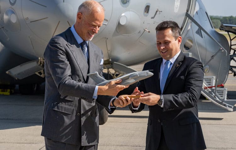 Embraer entrega primeiro C-390 Millennium à Força Aérea Húngara com tecnologia avançada
