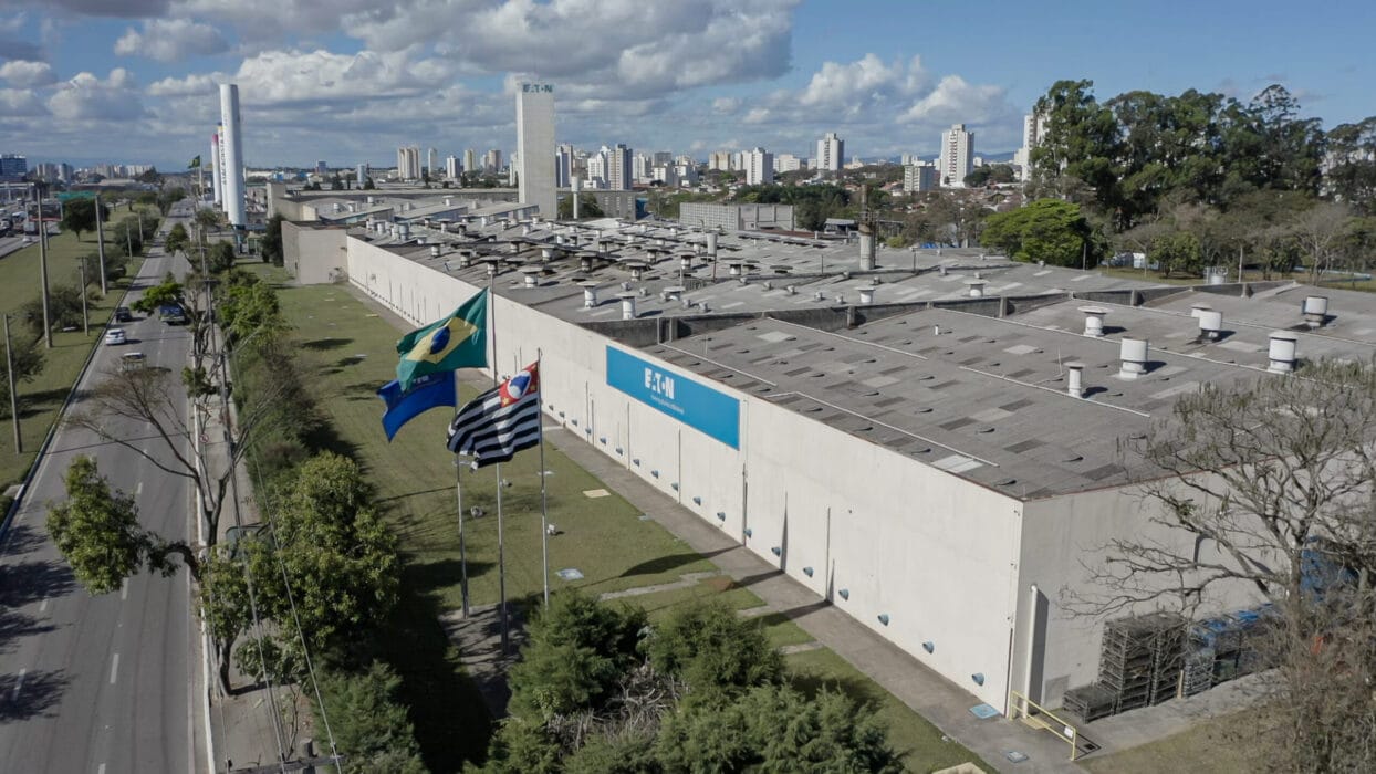 Eaton lança Programa de Estágio de verão exclusivo para mulheres em engenharia