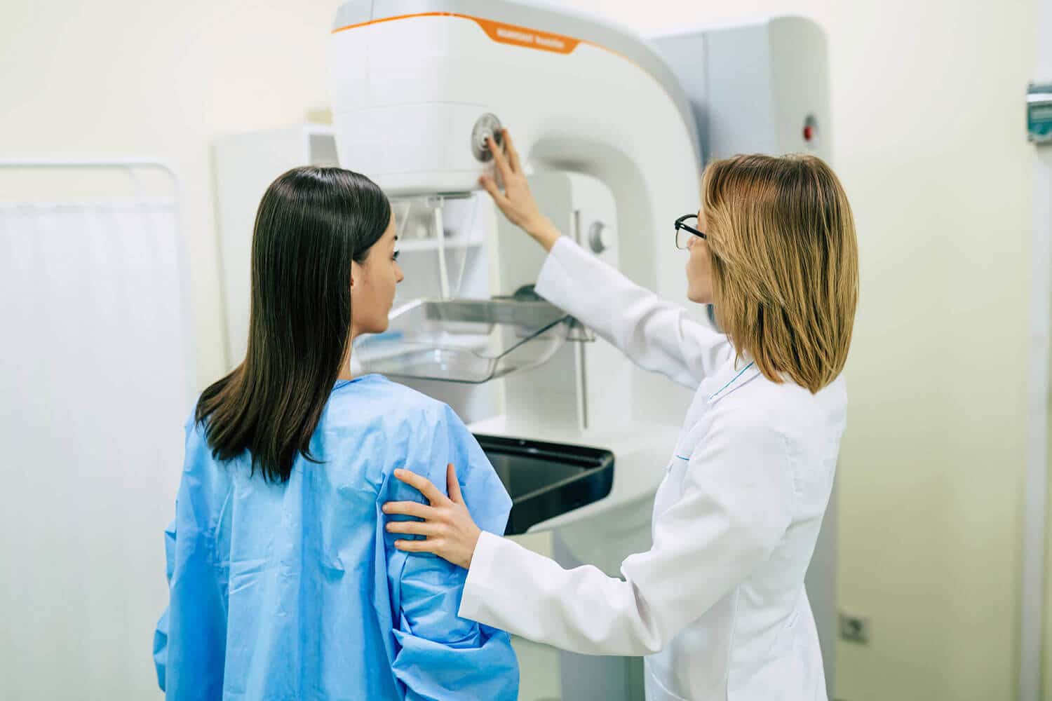 Jacareí recebe carreta do Programa Mulheres de Peito com exames gratuitos de mamografia