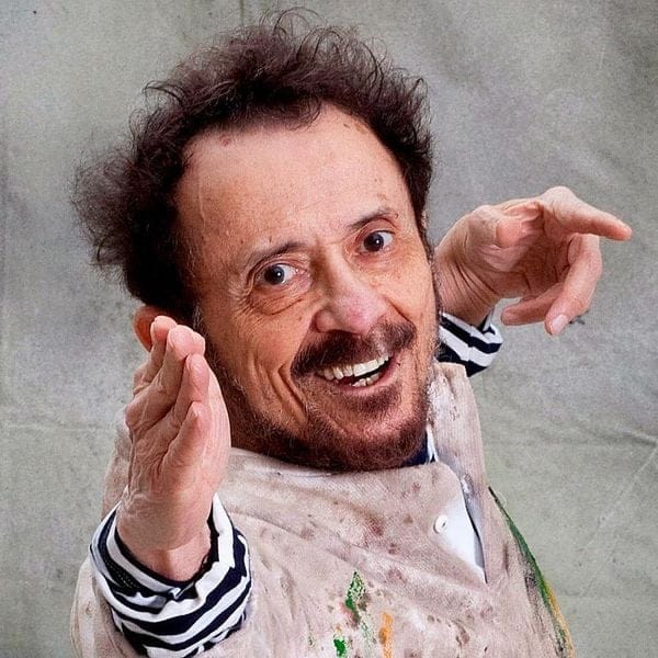 Tom Zé é internado após acidente em casa