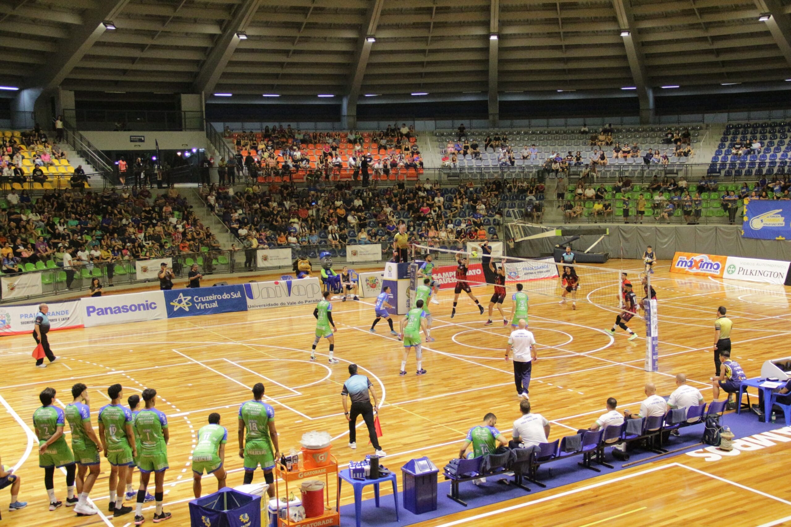 Vôlei São José disputa próximos Jogos da Superliga no Ginásio Teatrão
