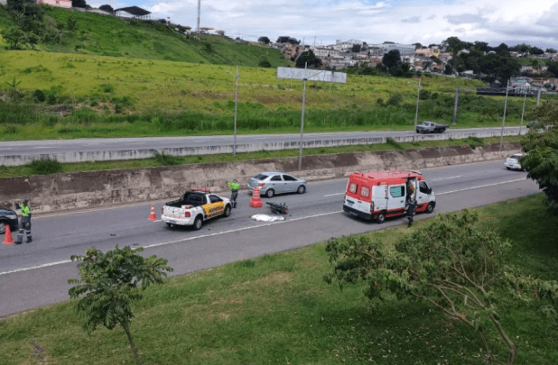 Motociclista morre em grave acidente na Avenida Mário Covas