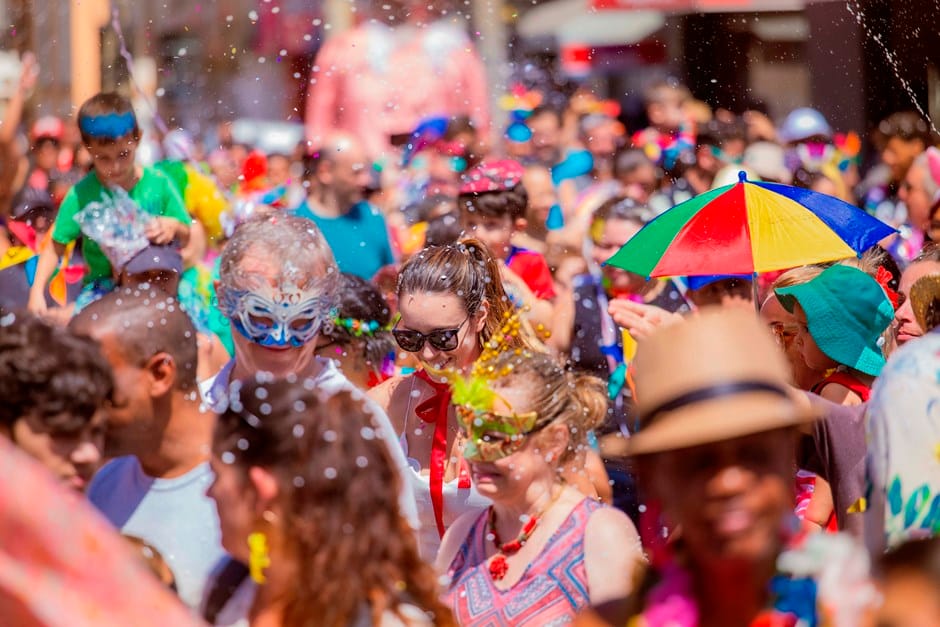 Carnaval de São José dos Campos começa nesta quinta com desfile do Pirô Piraquara