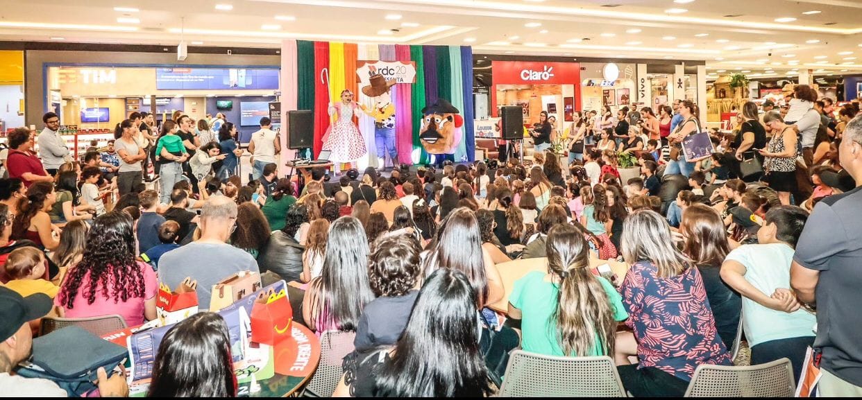 “Sessão Tsuru de Teatro” apresenta a peça “Um Mar de Aventuras”