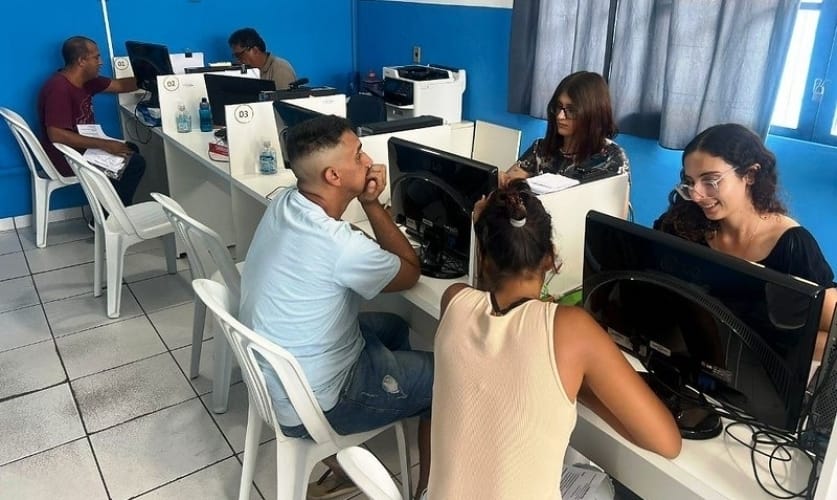 PAT de Caraguatatuba oferece 157 vagas de emprego e amplia horário de atendimento