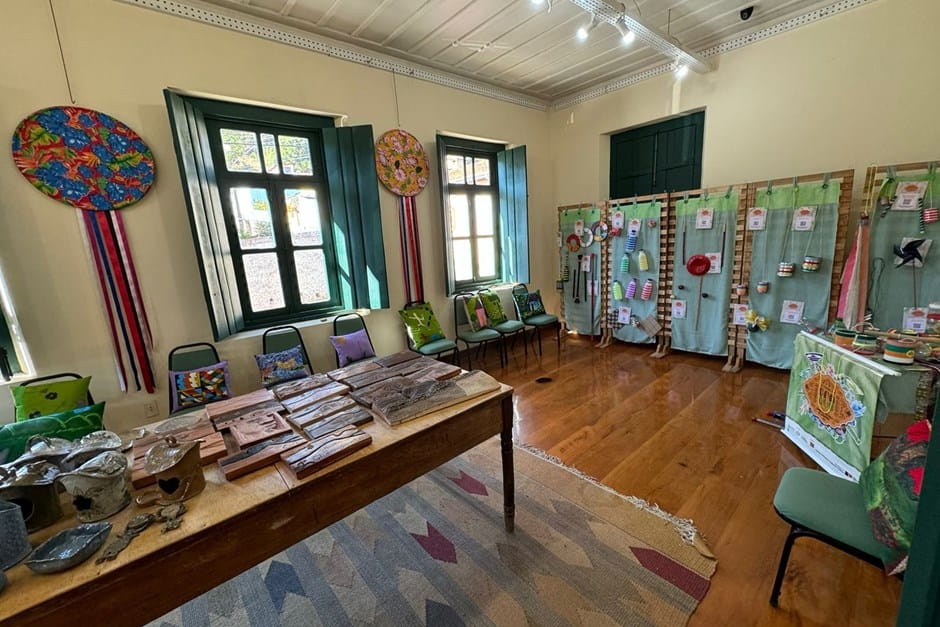 Museu do Folclore de São José dos Campos abre exposição sobre brinquedos recicláveis e circenses