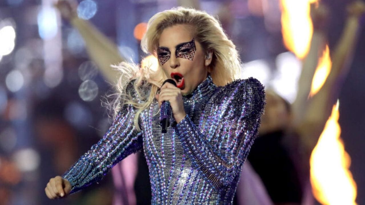 Show de Lady Gaga no Rio deve aumentar demanda por voos a partir de São José dos Campos