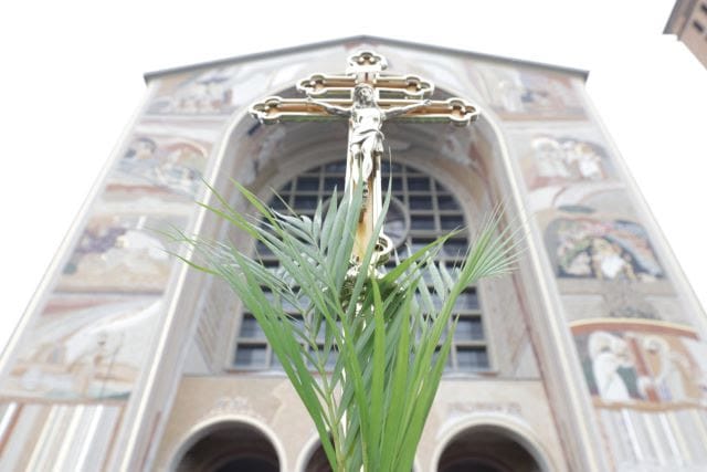 Domingo de Ramos dá início à Semana Santa no Santuário Nacional em Aparecida