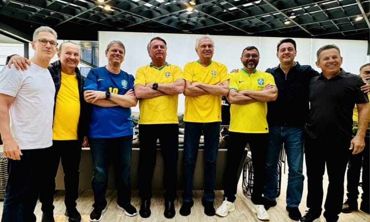 Cerca de 45 mil pessoas foram a ato de Bolsonaro na Av. Paulista na tarde deste domingo