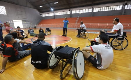 Jacareí promove capacitação para educadores com foco no esporte paralímpico