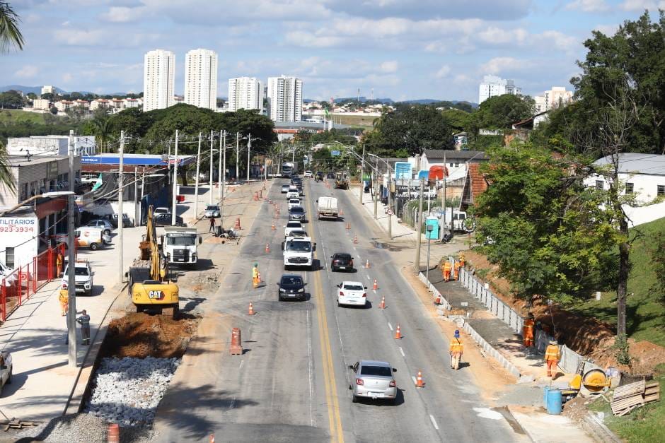 Interdição na Avenida Sebastião Gualberto altera trânsito por três semanas