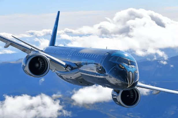 Embraer se une à associação polonesa para acelerar descarbonização da aviação regional