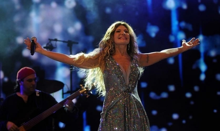 Elba Ramalho e Bicho de Pé são atrações do Festival da Sardinha em Ilhabela
