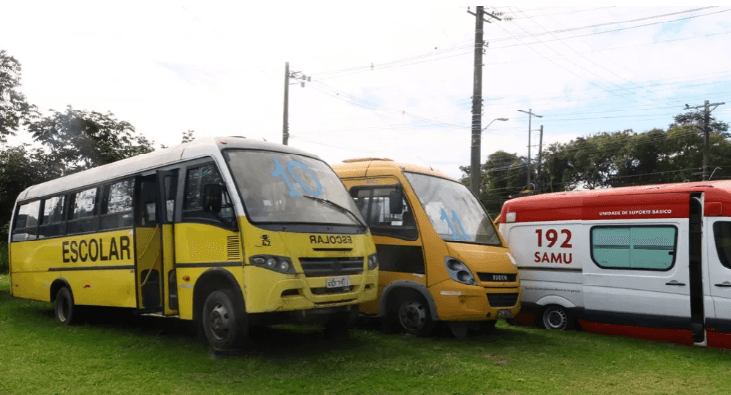 Prefeitura de Caraguatatuba realiza leilão presencial com mais de 100 lotes de bens públicos