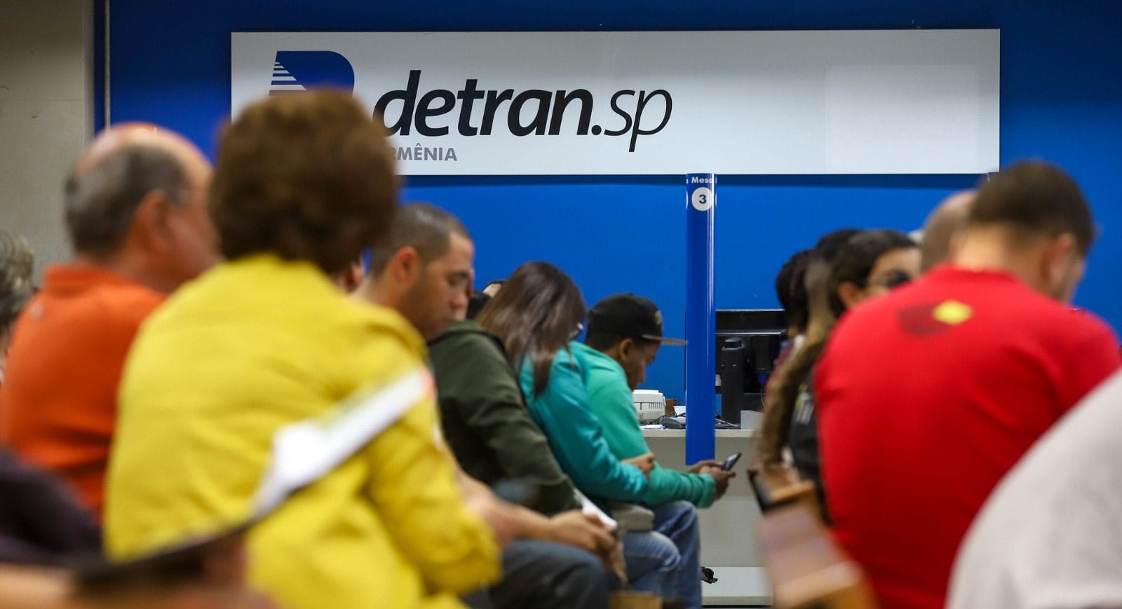 Detran-SP começa a migrar serviços digitais para novo sistema mais moderno e intuitivo