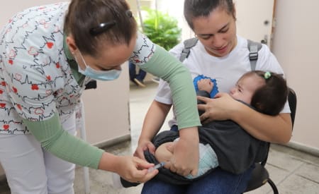 Jacareí amplia vacinação contra meningite com nova dose de reforço para crianças de 12 meses