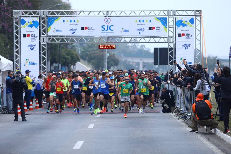 Corrida de Aniversário de São José dos Campos reúne 2.500 atletas e promove ação solidária