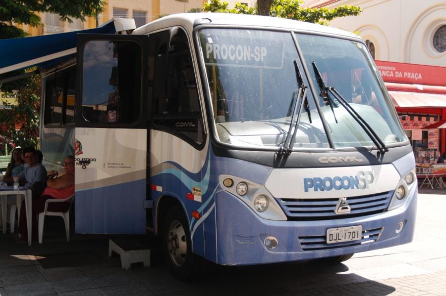 Procon Taubaté leva orientação ao consumidor com ação especial na Praça Dom Epaminondas