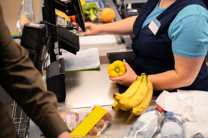 Supermercados no Vale têm mais de 1,9 mil vagas de emprego abertas