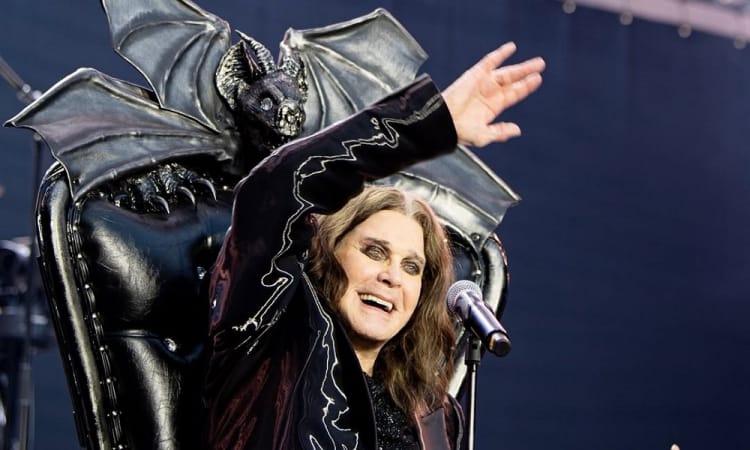 Último Ato: Ozzy e Black Sabbath emocionam fãs em despedida histórica