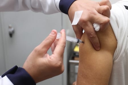 Jacareí promove vacinação nesta sexta no Centro para público a partir de 12 anos