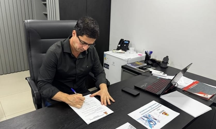 Câmara de Caraguatatuba contrata Vunesp para realização de concurso público