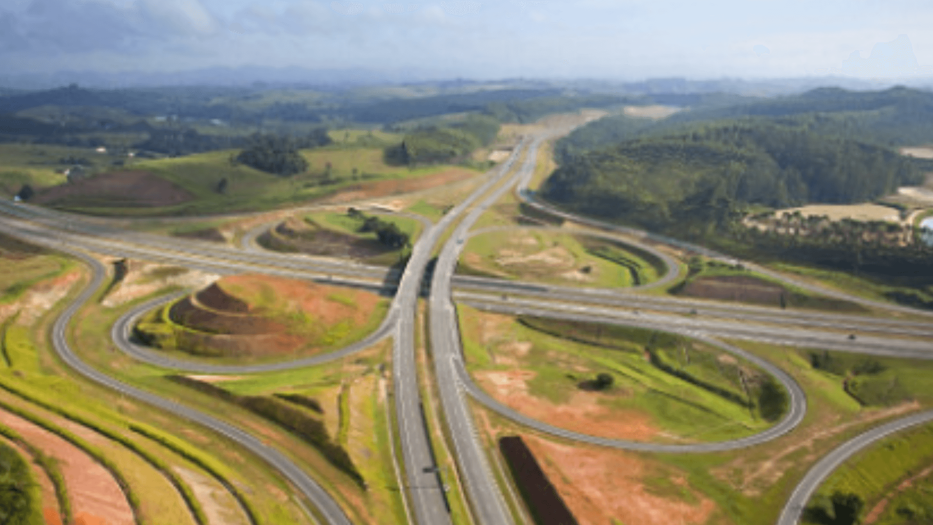 Governo de SP autoriza projeto para prolongar rodovia Carvalho Pinto até Aparecida