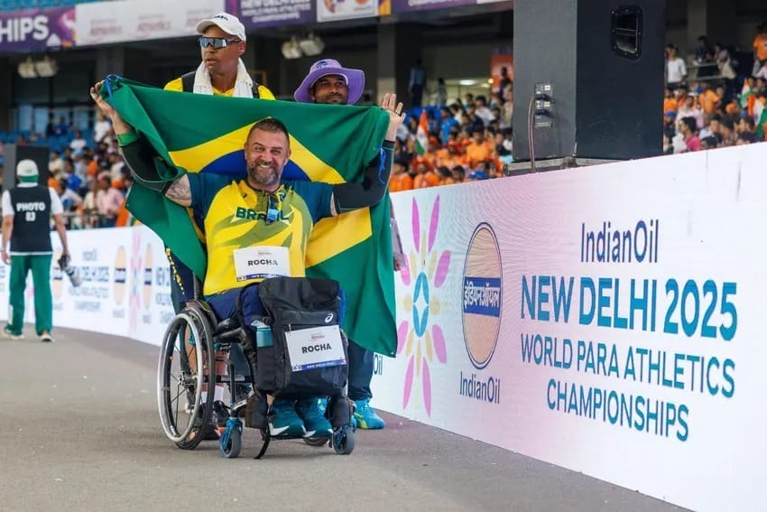 Paratleta de Taubaté conquista prata no Mundial de Atletismo Paralímpico na Índia