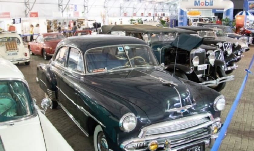 São Sebastião terá Encontro de Autos Antigos e show de Frank Aguiar no fim de semana