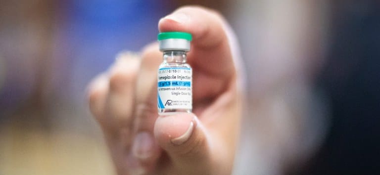 Ministério da Saúde distribui antídoto contra intoxicação por metanol para 12 estados