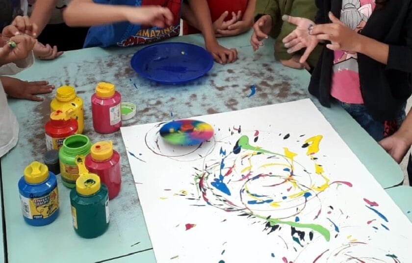 Feira Infantil de Arte de Jacareí expõe trabalhos com o tema “Vamos brincar: liberdade de ser”