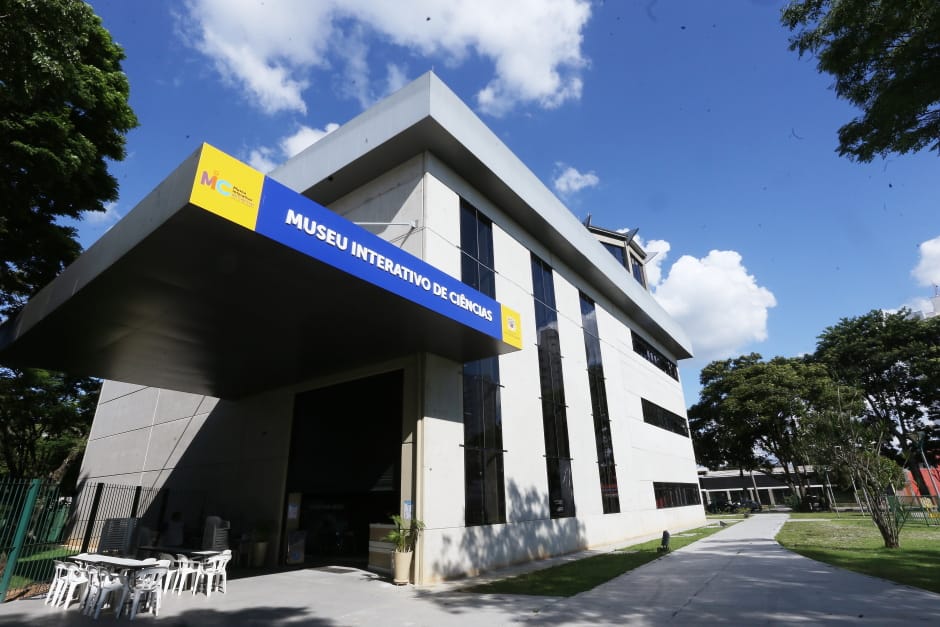 São José dos Campos recebe jovens de todo o país para imersão em ciência e tecnologia