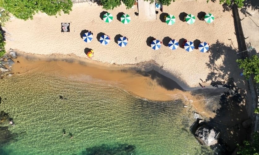 Ilhabela reforça orientações para uso responsável das praias durante o verão