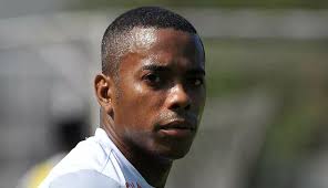 Robinho é transferido para presídio em Limeira após pedido da defesa