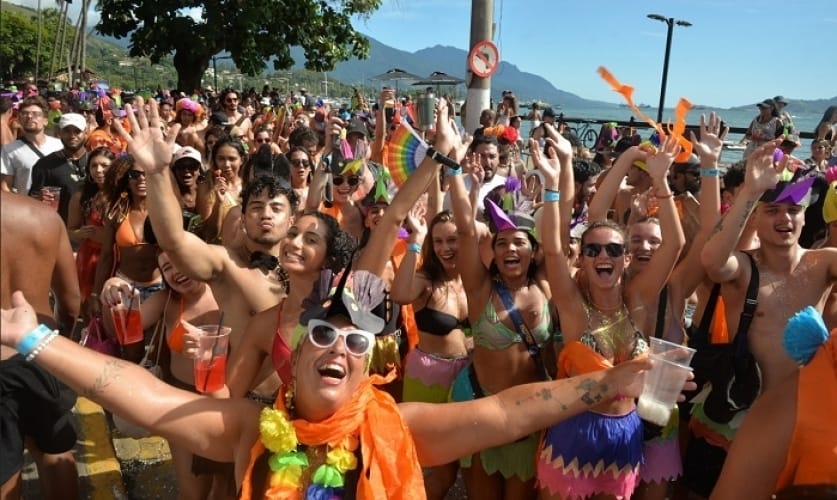 Ilhabela confirma Carnaval em dose dupla em 2026 com duas semanas de folia descentralizada