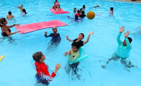 Prefeitura de Jacareí inicia Colônia de Férias para 1.200 alunos da rede municipal