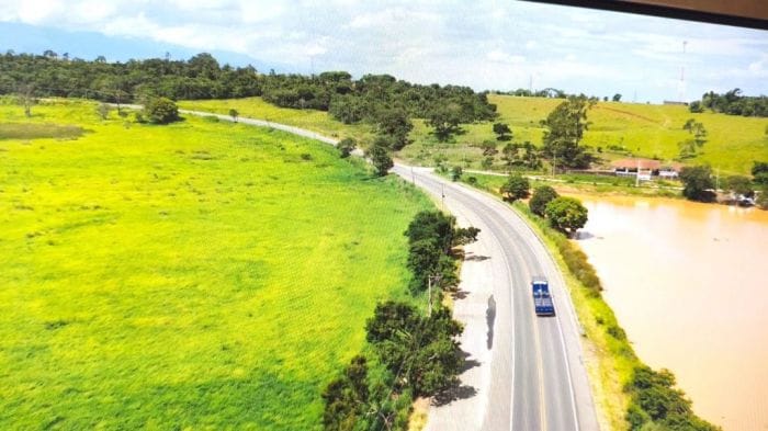 Obras no rio Una ampliam escoamento e evitam alagamentos na estrada Pinda-Taubaté