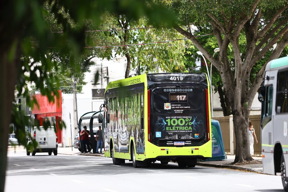 São José terá transporte gratuito no Corujão após desfile das escolas de samba na segunda (16)
