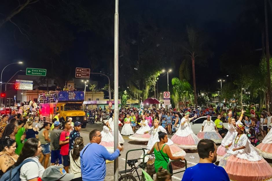 Cinco agremiações tradicionais se apresentam no centro a partir das 19h em São Jose dos Campos