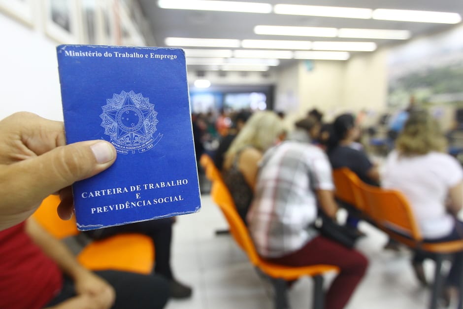 PAT de São José oferece 620 vagas de emprego nesta segunda