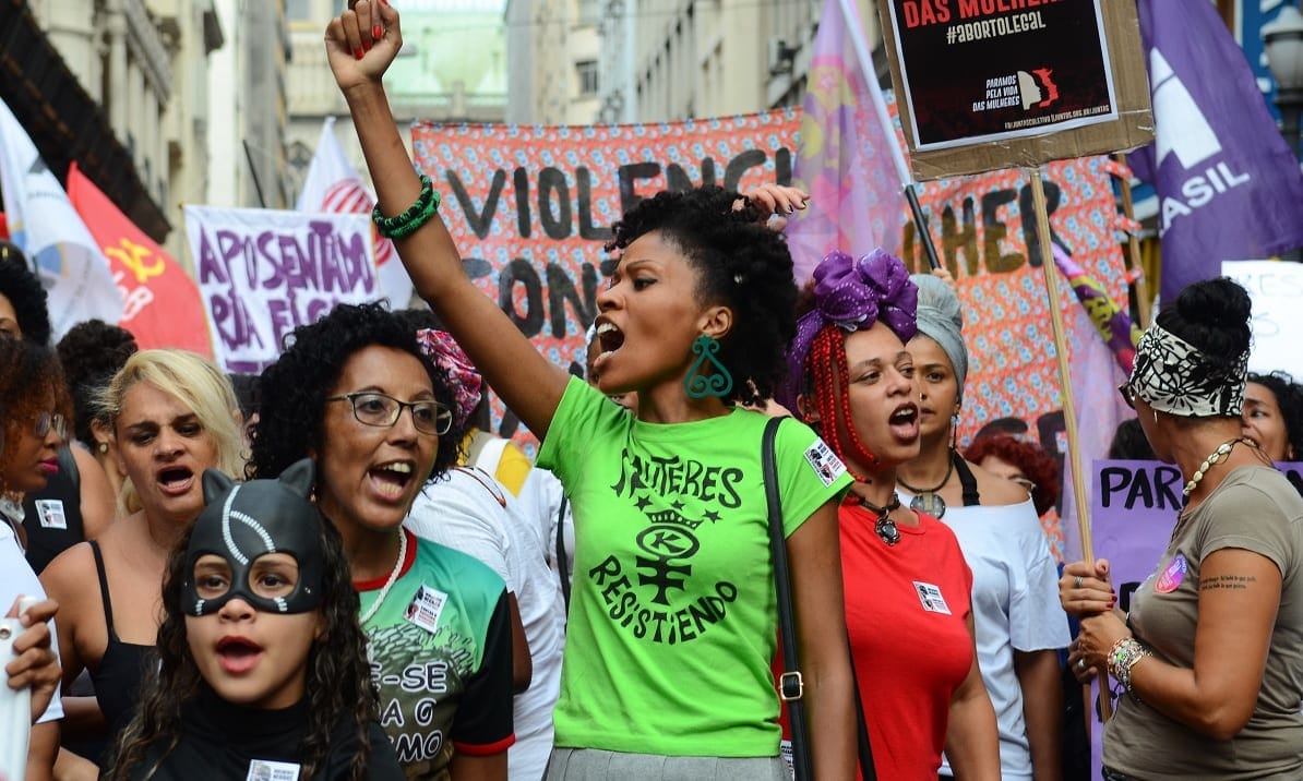 Protestos pelo Dia da Mulher reúnem manifestantes em capitais do Brasil