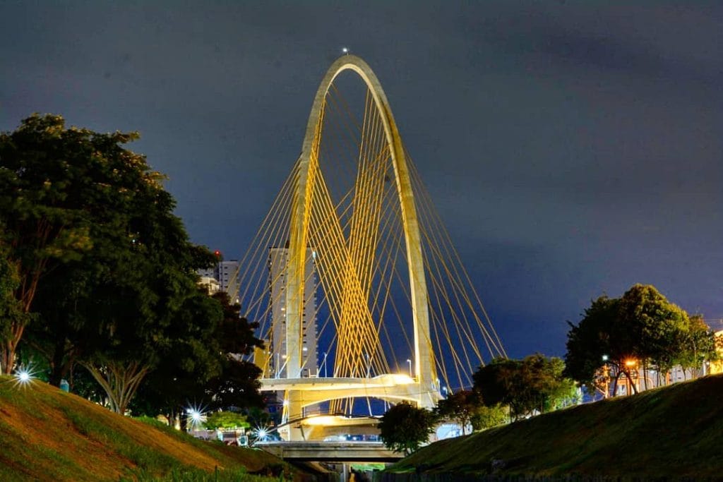Manutenção na ponte estaiada deve terminar até quinta e trânsito tende a normalizar em São José