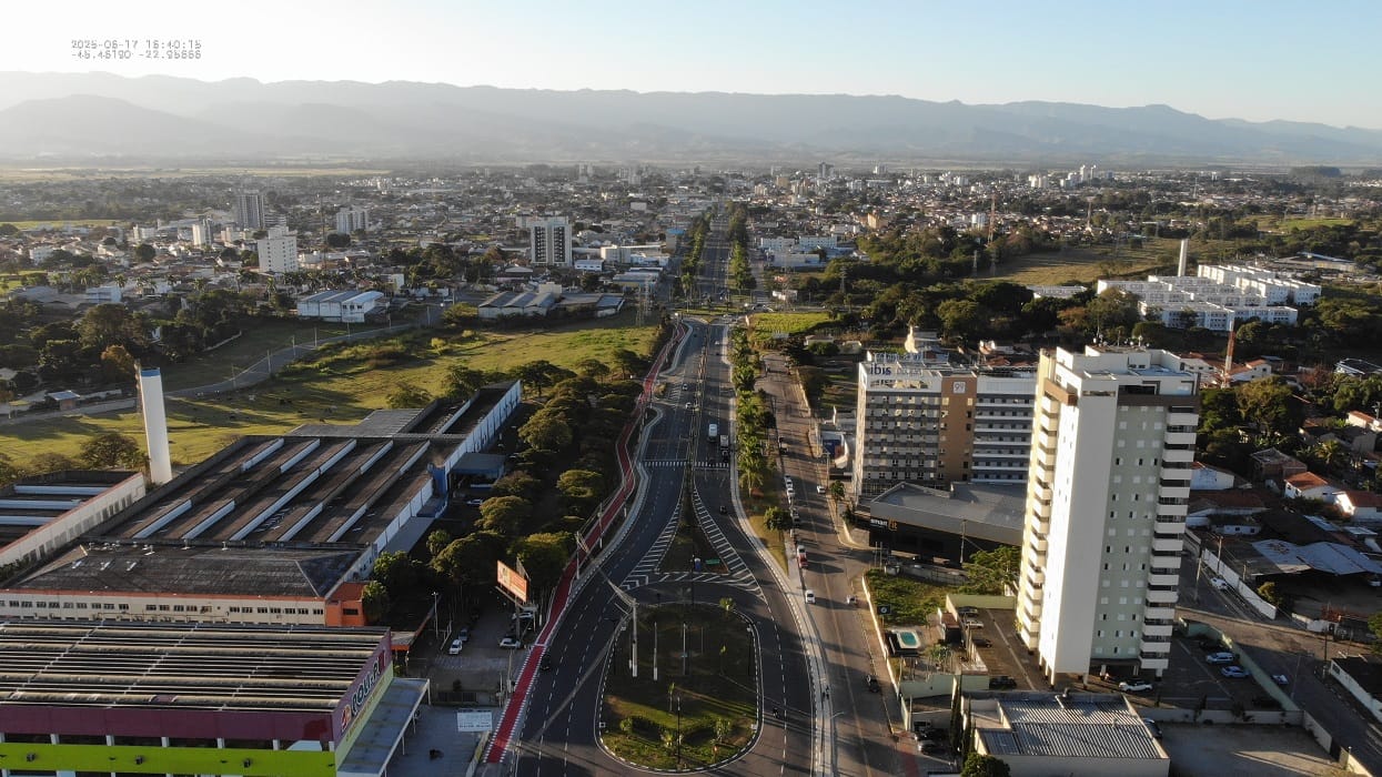 Fórum reúne prefeitos no Vale para discutir cidades inteligentes e inovação na gestão pública