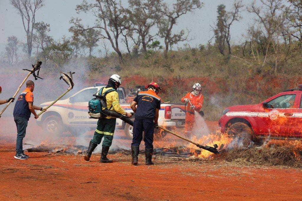 Defesa Civil promove capacitação para combate a incêndios no Vale do Paraíba