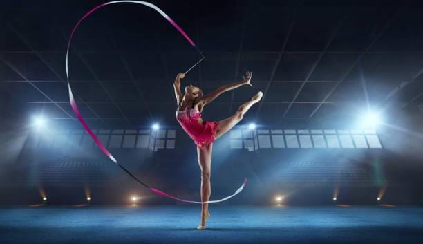 Taubaté sedia Campeonato Estadual Adulto de ginástica rítmica com mais de 100 atletas
